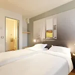 Lens