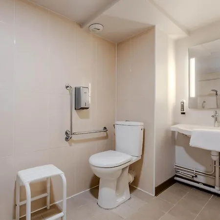 Hotel Lens 2*